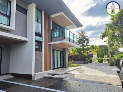 บ้านเดี่ยว 2 ชั้นในโครงการสารินเรสซิเดนซ์