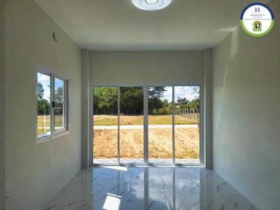 บ้านเดี่ยวชั้นเดียว เป็นบ้านใหม่ยังไม่เคยเข้าอยู่