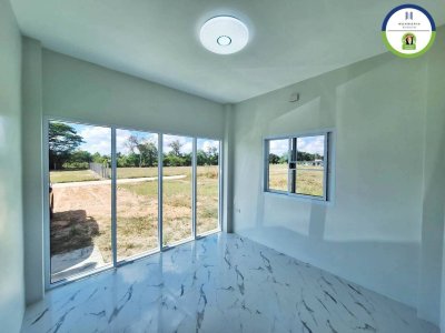 บ้านเดี่ยวชั้นเดียว เป็นบ้านใหม่ยังไม่เคยเข้าอยู่