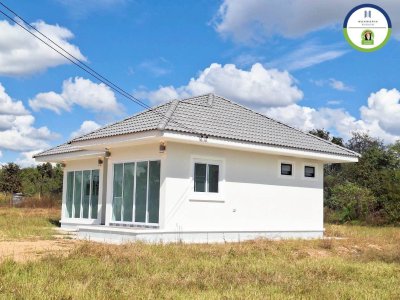 บ้านเดี่ยวชั้นเดียว เป็นบ้านใหม่ยังไม่เคยเข้าอยู่