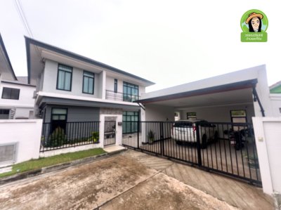 บ้านเดี่ยว สองชั้น หลังริมด้านใน