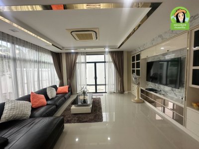 บ้านเดี่ยว สองชั้น หลังริมด้านใน