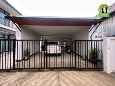 บ้านเดี่ยว สองชั้น หลังริมด้านใน