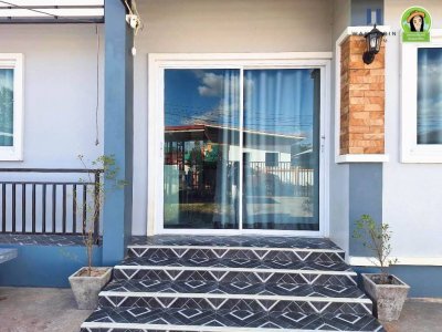 บ้านเดี่ยวชั้นเดียว สไตล์โมเดิร์น ใกล้ รพ.สต.ขามใหญ่