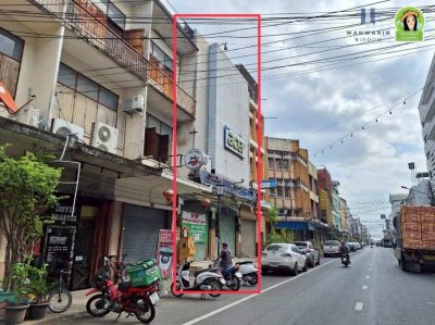 อาคารพาณิชย์ 3 ชั้น 2 คูหา  ย่านโซนเมืองเก่าอุบลฯ