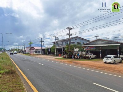 อาคารเพื่อการพาณิชย์ชั้นเดียว ติดถนนหลักอุบล-ตระการ