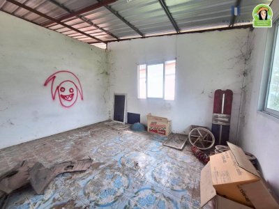 อาคารเพื่อการพาณิชย์ชั้นเดียว ติดถนนหลักอุบล-ตระการ