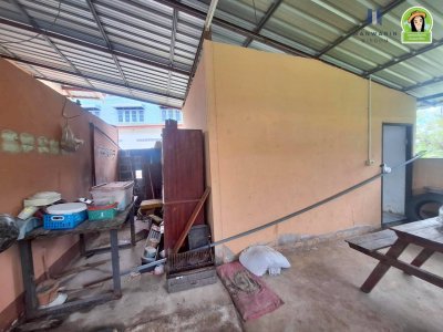 อาคารเพื่อการพาณิชย์ชั้นเดียว ติดถนนหลักอุบล-ตระการ