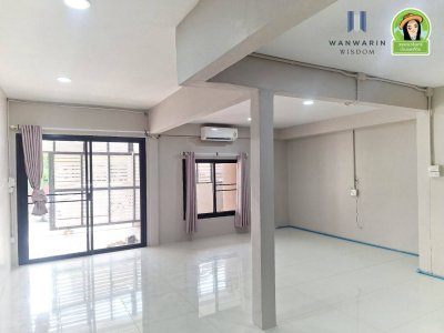 บ้าน 2 ชั้นในโครงการเอื้ออาทรวารินชำราบ