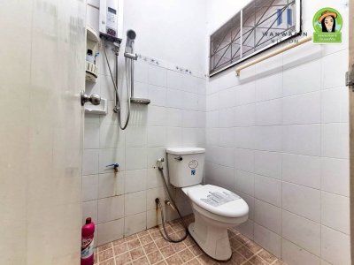 บ้าน 2 ชั้น ในโครงการบ้านเอื้ออาทรห้วยคุ้มเฟส 1