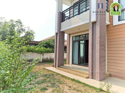 บ้านเดี่ยวสองชั้นในโครงการบ้านสาริน 11