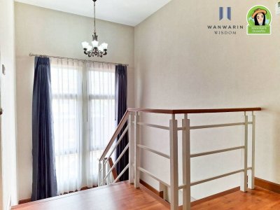 บ้านเดี่ยวสองชั้นในโครงการบ้านสาริน 11