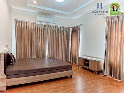 บ้านเดี่ยวสองชั้นในโครงการบ้านสาริน 11