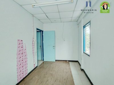 บ้าน 2 ชั้น ในโครงการบ้านเอื้ออาทรดอนกลาง