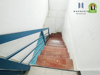 บ้าน 2 ชั้น ในโครงการบ้านเอื้ออาทรดอนกลาง