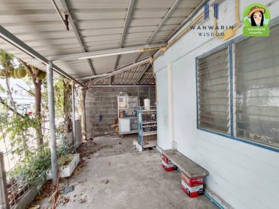 บ้าน 2 ชั้น ในโครงการบ้านเอื้ออาทรดอนกลาง