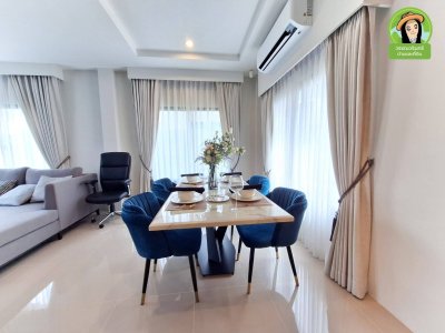 บ้านเดี่ยว 2 ชั้น  สารินวิสต้าไลค์ สวนวนารมย์