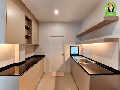 บ้านเดี่ยว 2 ชั้น  สารินวิสต้าไลค์ สวนวนารมย์