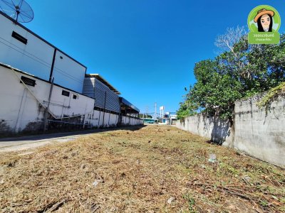 ที่ดินสองแปลงติดกัน  ใกล้วงเวียนดงอู่ผึ้ง