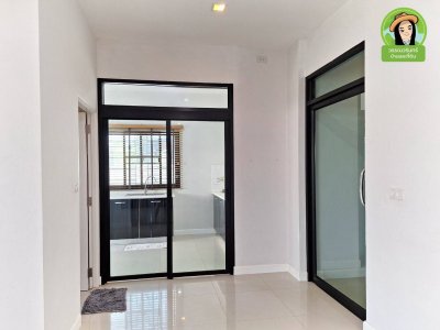 บ้านเดี่ยวชั้นเดียวในโครงการอนันตราเลคไซด์ ดอนแค-ขามใหญ่