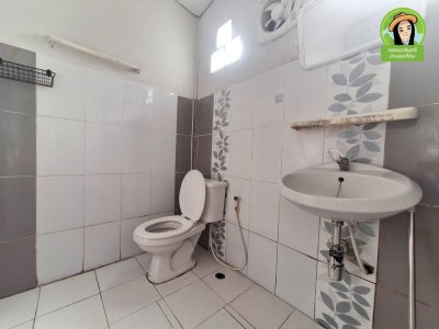 บ้านพร้อมหอพัก ทำเลดีฝั่งประตู 3 ม.อุบลฯ