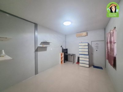 บ้านพร้อมหอพัก ทำเลดีฝั่งประตู 3 ม.อุบลฯ