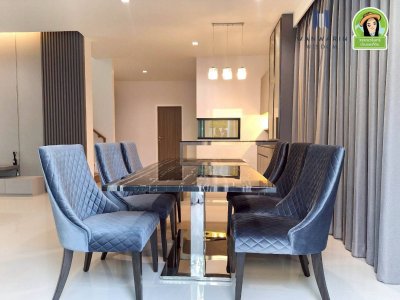 สารินเรสซิเด้นท์