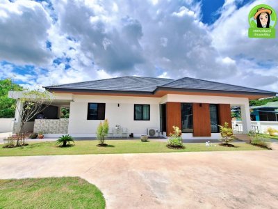 บ้านเดี่ยวชั้นเดี่ยวสไตล์คอนเทมโพรารี่