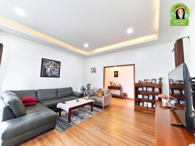 บ้านเดี่ยวชั้นเดี่ยวสไตล์คอนเทมโพรารี่