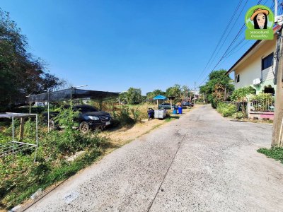 ที่ดินเปล่า 3 แปลง ติดถนนพนม ทำเลดี ทำเลในเมืองอุบล