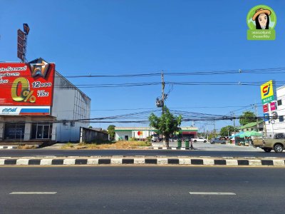 ที่ดินเปล่าทำเลดี ทำเลทอง ติดถนนชยางกูร