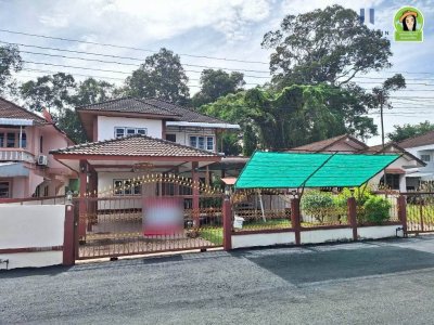 บ้านเดี่ยว 2 ชั้น ในหมู่บ้านเสาวลักษณ์หลังประกันสังคม