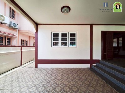 บ้านเดี่ยว 2 ชั้น ในหมู่บ้านเสาวลักษณ์หลังประกันสังคม