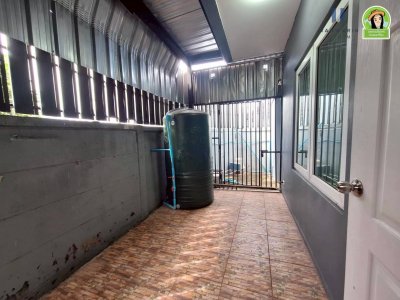 บ้านเดี่ยว 2 ชั้น ในโครงการ Floral Home Village โซนคลังอาวุธ