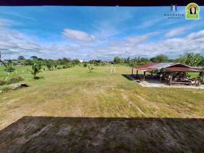 บ้านพักตากอากาศสไตล์บ้านสวน ในตัวอำเภอวารินชำราบ