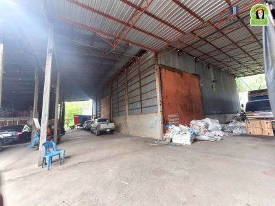 ที่ดินเปล่าแปลงใหญ่ พร้อมสิ่งปลูกสร้าง ติดกับโลตัสวาริน