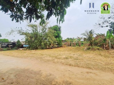 ที่ดินเปล่าในหมู่บ้านทุ่งขุนน้อย ต.แจระแม หลังสำนักงานที่ดินอุบลฯ