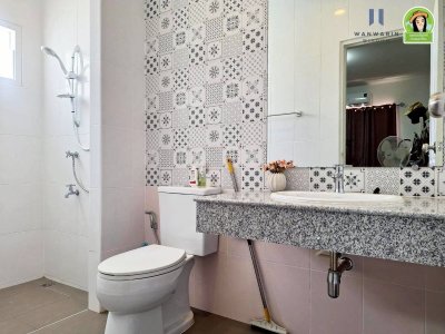 บ้านเดี่ยว 2 ชั้น สไตล์อังกฤษ แบบบ้าน J2 ในโครงการสารินลิฟวิ่ง