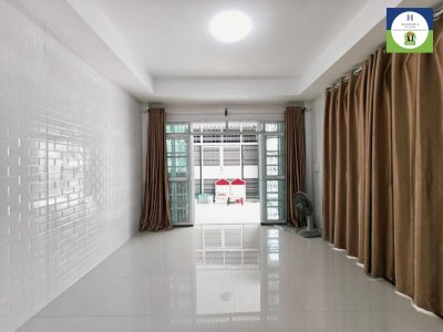 บ้านเดี่ยว 2 ชั้น ทำเลคลังอาวุธ – ดอนกลาง