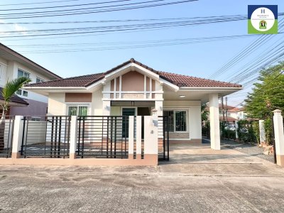 บ้านชั้นเดียวหลังมุม รีโนเวทใหม่ พร้อมเข้าอยู่ได้เลย