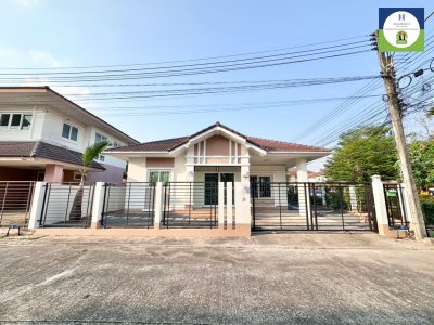 บ้านชั้นเดียวหลังมุม รีโนเวทใหม่ พร้อมเข้าอยู่ได้เลย