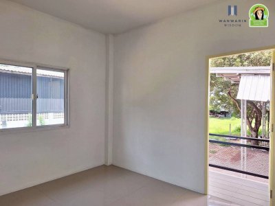 บ้านเดี่ยวชั้นครึ่ง ยกพื้นสูง สไตล์โมเดิร์น