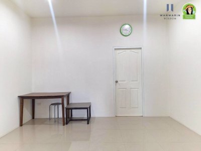 อาคารพาณิชย์ 2 ชั้น 1 คูหา ในโครงการชญาดาเพลส