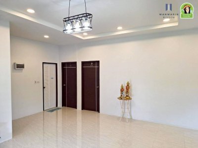 บ้านเดี่ยวชั้นเดียว โซนไร่น้อย ห่างจากถนนเลี่ยงเมืองโนนหงษ์ทอง-กุดลาด