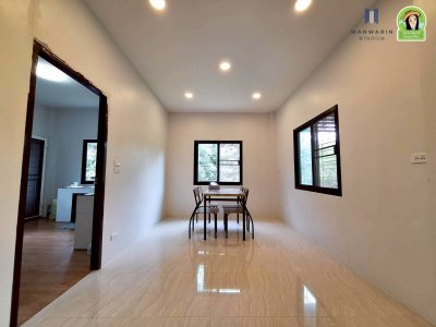 บ้านเดี่ยวชั้นเดียว โซนไร่น้อย ห่างจากถนนเลี่ยงเมืองโนนหงษ์ทอง-กุดลาด