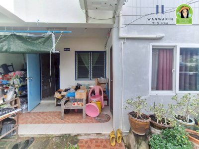 บ้าน 2 ชั้น ในโครงการบ้านเอื้ออาทรดอนกลาง หลังโตโยต้าดีเยี่ยม