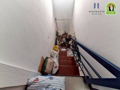 บ้าน 2 ชั้น ในโครงการบ้านเอื้ออาทรดอนกลาง หลังโตโยต้าดีเยี่ยม