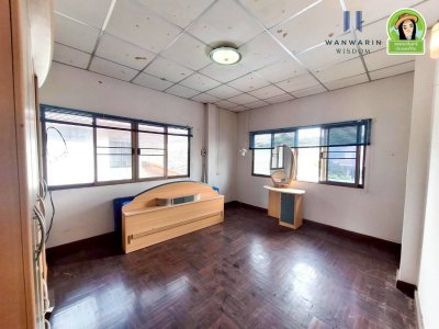 บ้านเดี่ยว 2 ชั้น ทำเลดี ในตัวเมือง ข้างหอพักธนกรแมนชั่น