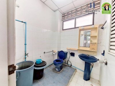 บ้านเดี่ยว 2 ชั้น ทำเลดี ในตัวเมือง ข้างหอพักธนกรแมนชั่น