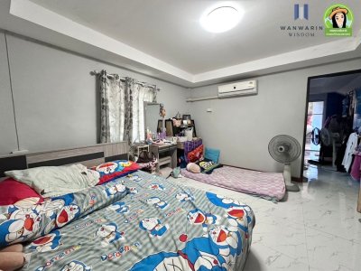 บ้านเดี่ยว 2 หลัง ในพื้นที่เดียวกัน